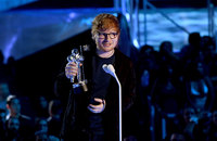 Ed Sheeran Longsleeve T-shirt #2971244