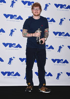 Ed Sheeran Longsleeve T-shirt #2971365