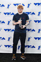 Ed Sheeran Longsleeve T-shirt #2971375