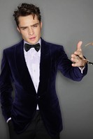 Ed Westwick Longsleeve T-shirt #2128856