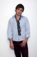 Ed Westwick Longsleeve T-shirt #2204152