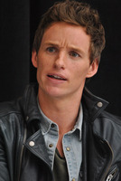 Eddie Redmayne Longsleeve T-shirt #2489069