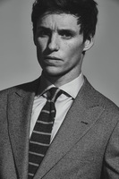 Eddie Redmayne Longsleeve T-shirt #3680593