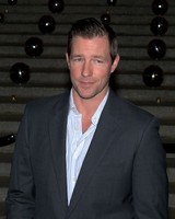 Edward Burns mug #G331984