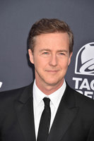 Edward Norton mug #G2350380