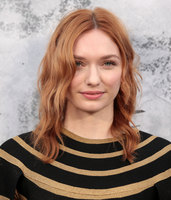 Eleanor Tomlinson mug #G2506229