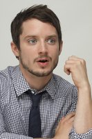 Elijah Wood Sweatshirt #2287429