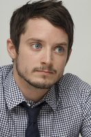 Elijah Wood longsleeve t-shirt #2287435