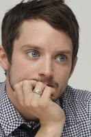 Elijah Wood longsleeve t-shirt #2287441