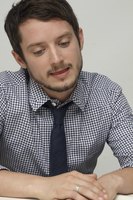 Elijah Wood Sweatshirt #2287442