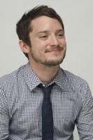 Elijah Wood longsleeve t-shirt #2287454