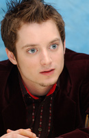 Elijah Wood Sweatshirt #2331998