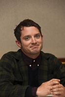 Elijah Wood longsleeve t-shirt #2439329