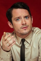 Elijah Wood longsleeve t-shirt #2439334