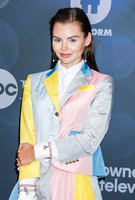 Eline Powell t-shirt #3853481