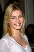 Elisha Cuthbert Longsleeve T-shirt #1316809