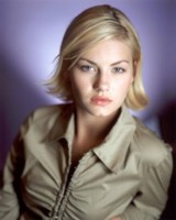 Elisha Cuthbert Longsleeve T-shirt #1316827