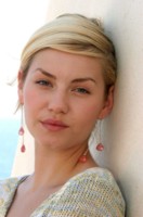 Elisha Cuthbert Longsleeve T-shirt #1364337