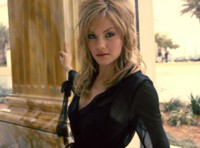 Elisha Cuthbert Longsleeve T-shirt #1364349