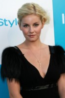 Elisha Cuthbert Longsleeve T-shirt #1491258