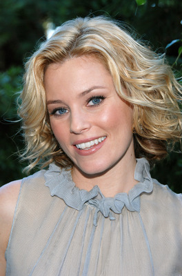 Elizabeth Banks Mouse Pad 2268794