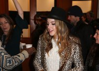 Elizabeth Gillies longsleeve t-shirt #3003730