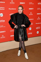 Elizabeth Gillies Sweatshirt #3003752