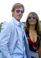 Elizabeth Hurley mug #G31914