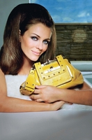 Elizabeth Hurley t-shirt #2076175