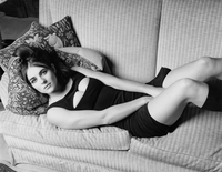 Elizabeth Hurley longsleeve t-shirt #3828550