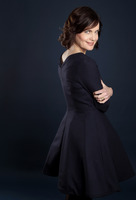 Elizabeth McGovern Sweatshirt #2078085