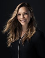 Elizabeth Olsen Sweatshirt #2732711