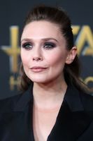 Elizabeth Olsen mug #G1130540