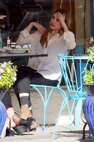 Elizabeth Olsen Sweatshirt #3082585