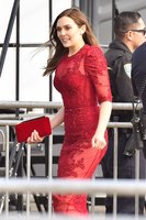 Elizabeth Olsen tote bag #G1354072