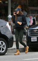 Elizabeth Olsen Sweatshirt #3157563