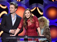 Elizabeth Olsen mug #G1415915