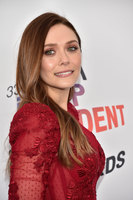 Elizabeth Olsen Sweatshirt #3173833