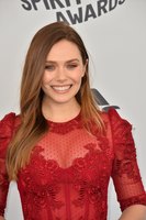 Elizabeth Olsen t-shirt #3173875