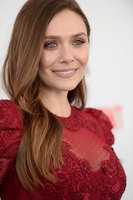 Elizabeth Olsen Sweatshirt #3173876
