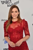 Elizabeth Olsen t-shirt #3173886