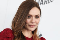 Elizabeth Olsen Sweatshirt #3173888