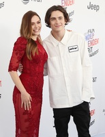 Elizabeth Olsen Sweatshirt #3173982