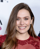 Elizabeth Olsen mug #G1416129