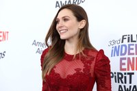 Elizabeth Olsen Sweatshirt #3174139