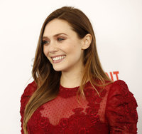 Elizabeth Olsen mug #G1416275