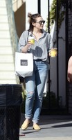 Elizabeth Olsen Sweatshirt #3209924