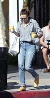 Elizabeth Olsen Sweatshirt #3209942