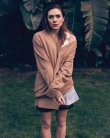 Elizabeth Olsen longsleeve t-shirt #3251518