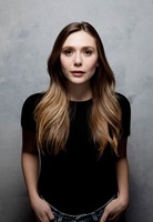 Elizabeth Olsen longsleeve t-shirt #3673295